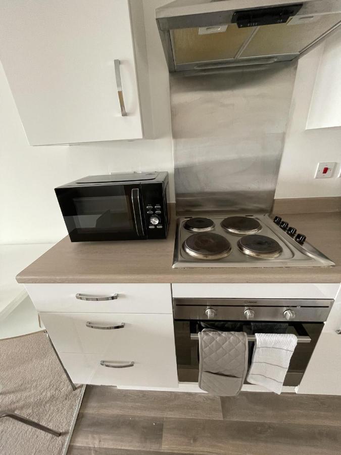 Modern 2-Bed Apartment In The Heart Of Salford Quays Luaran gambar