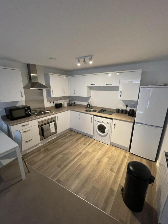 Modern 2-Bed Apartment In The Heart Of Salford Quays Luaran gambar